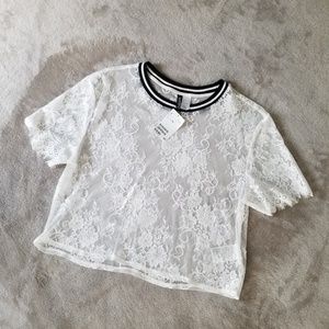 NWT!🌸H&M Crop Top